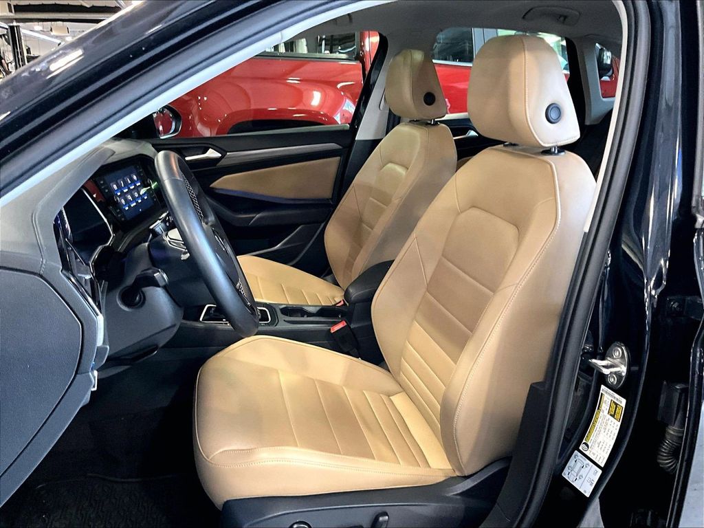 2021 Volkswagen Jetta — photo 10