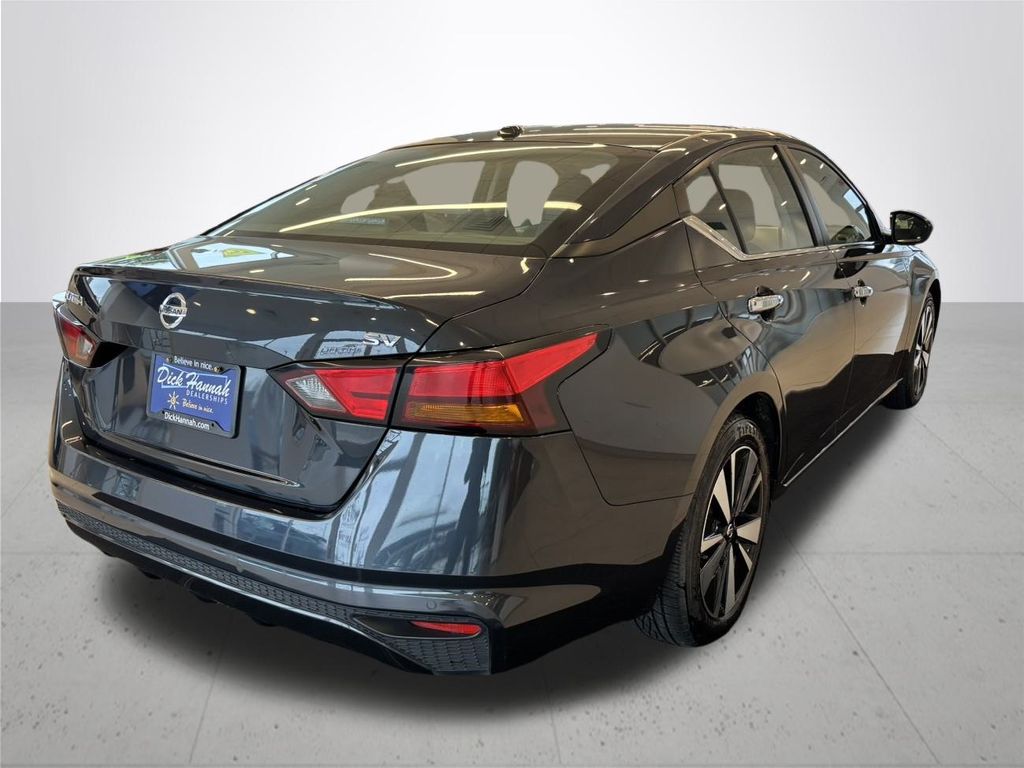 2022 Nissan Altima 2.5 SV