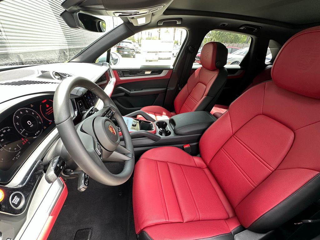 Thumbnail: 2026 Porsche Cayenne - 5