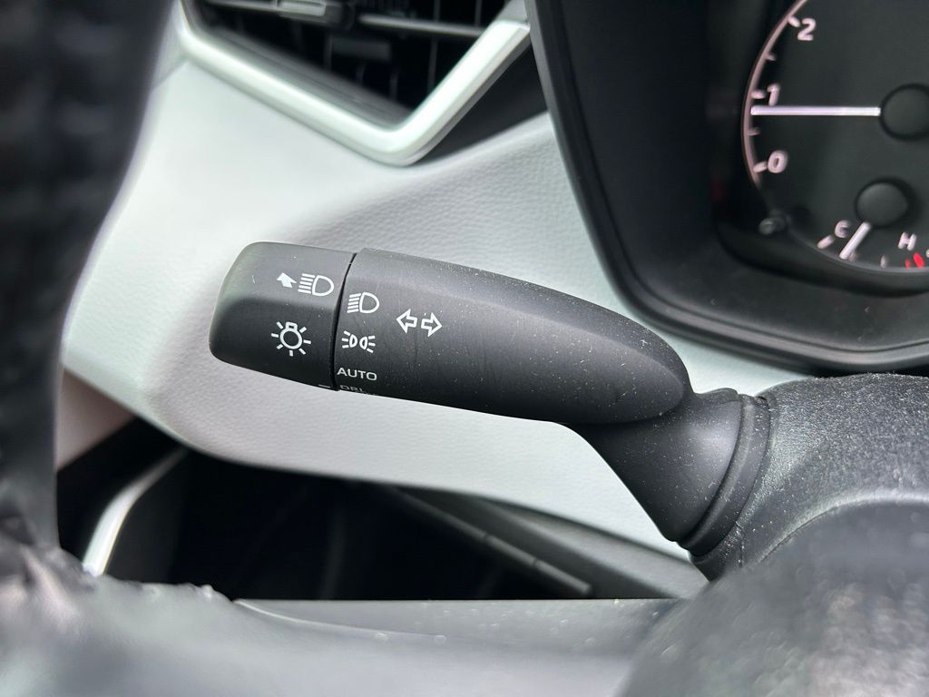 Thumbnail: 2025 Toyota Corolla - 21