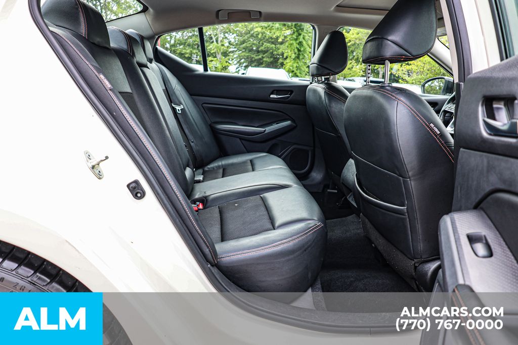 Used 2022 White Nissan 2.5 SR image 21