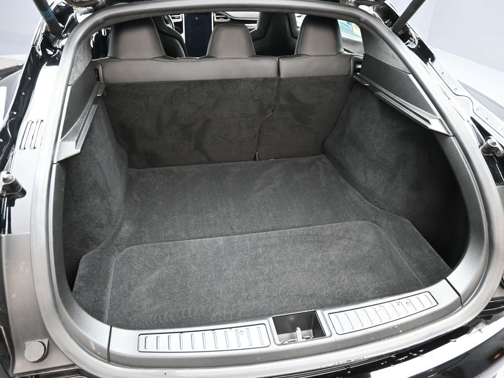 2015 Tesla Model S 85D