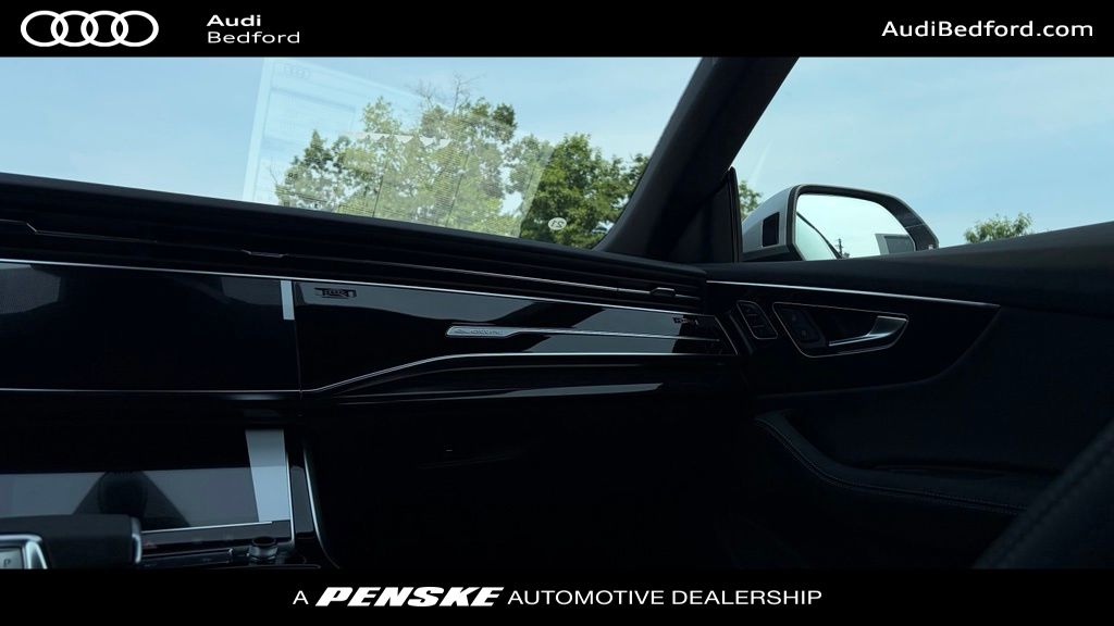 Thumbnail: 2026 Audi Q8 - 27