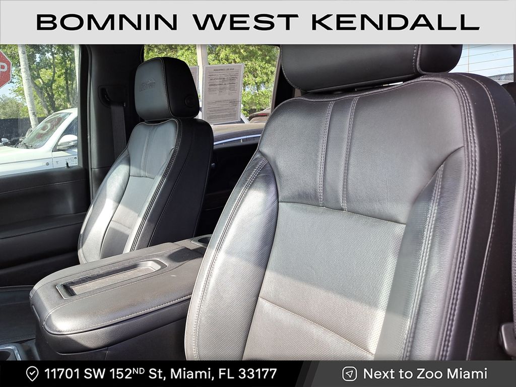 2021 Chevrolet Silverado 3500HD High Country photo