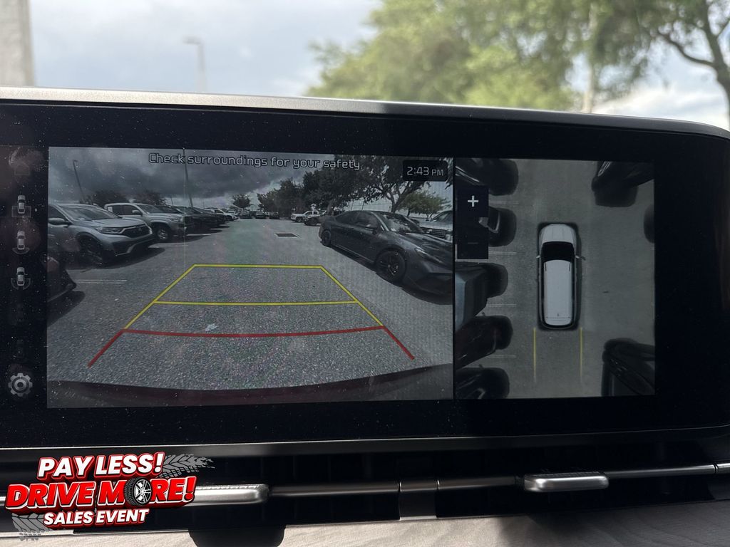 Used 2024 Kia Carnival Van