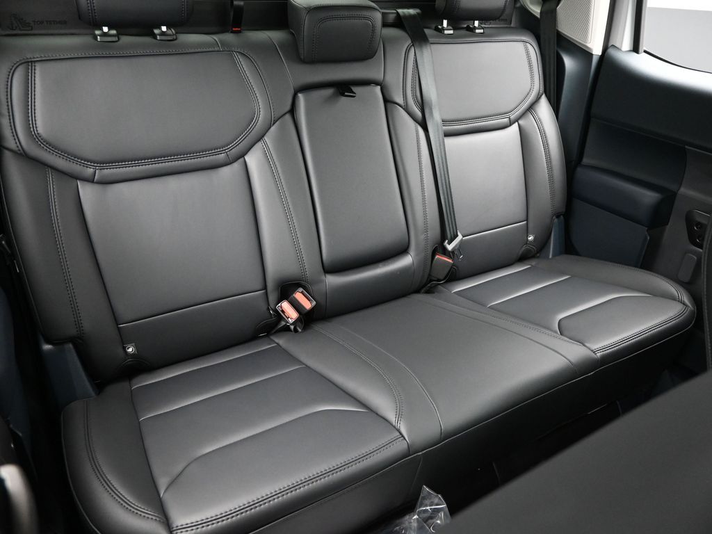 2025 Ford Maverick Lariat photo 29