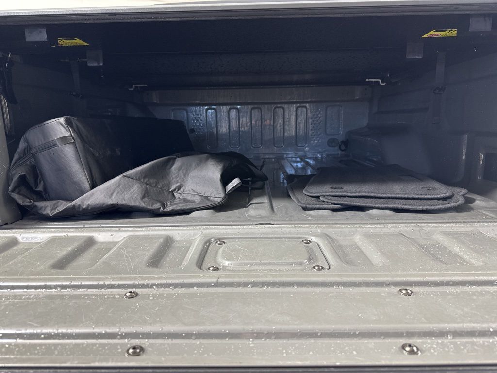 Used 2020 Gray Jeep Sport image 17