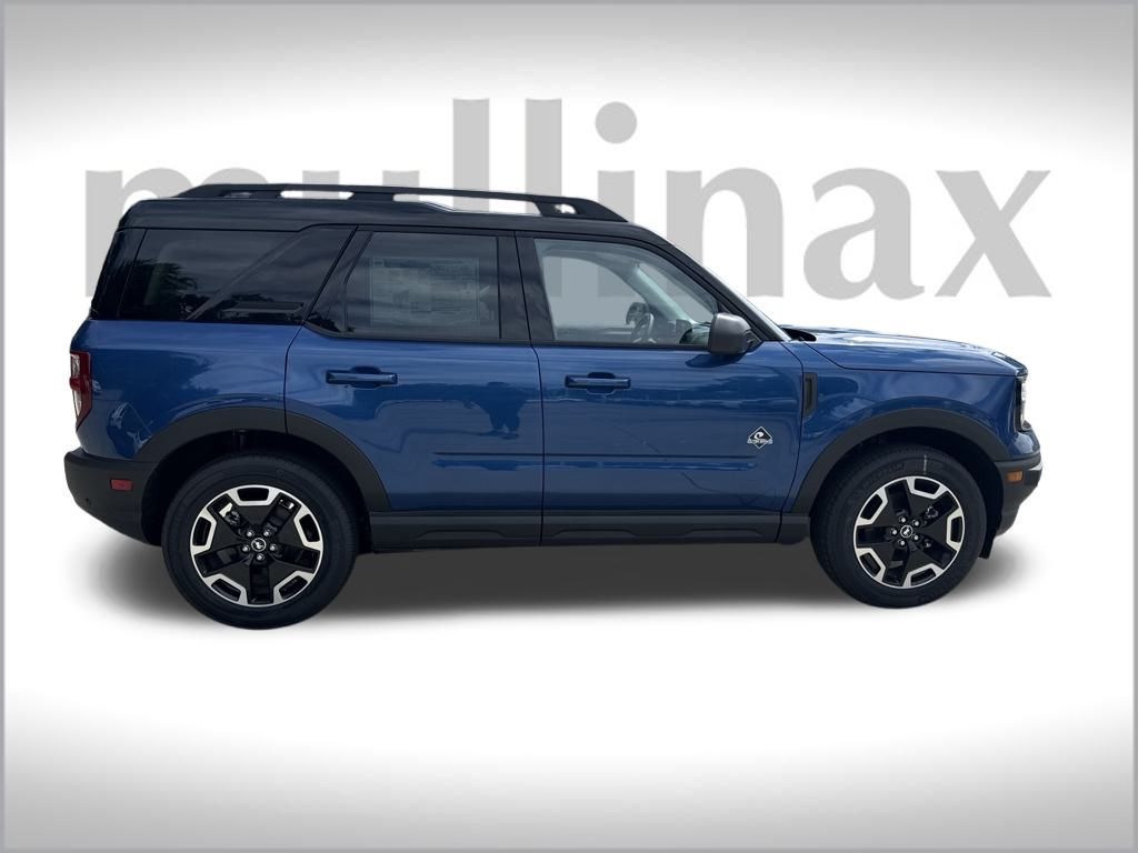2024 Ford Bronco Sport Outer Banks photo 2