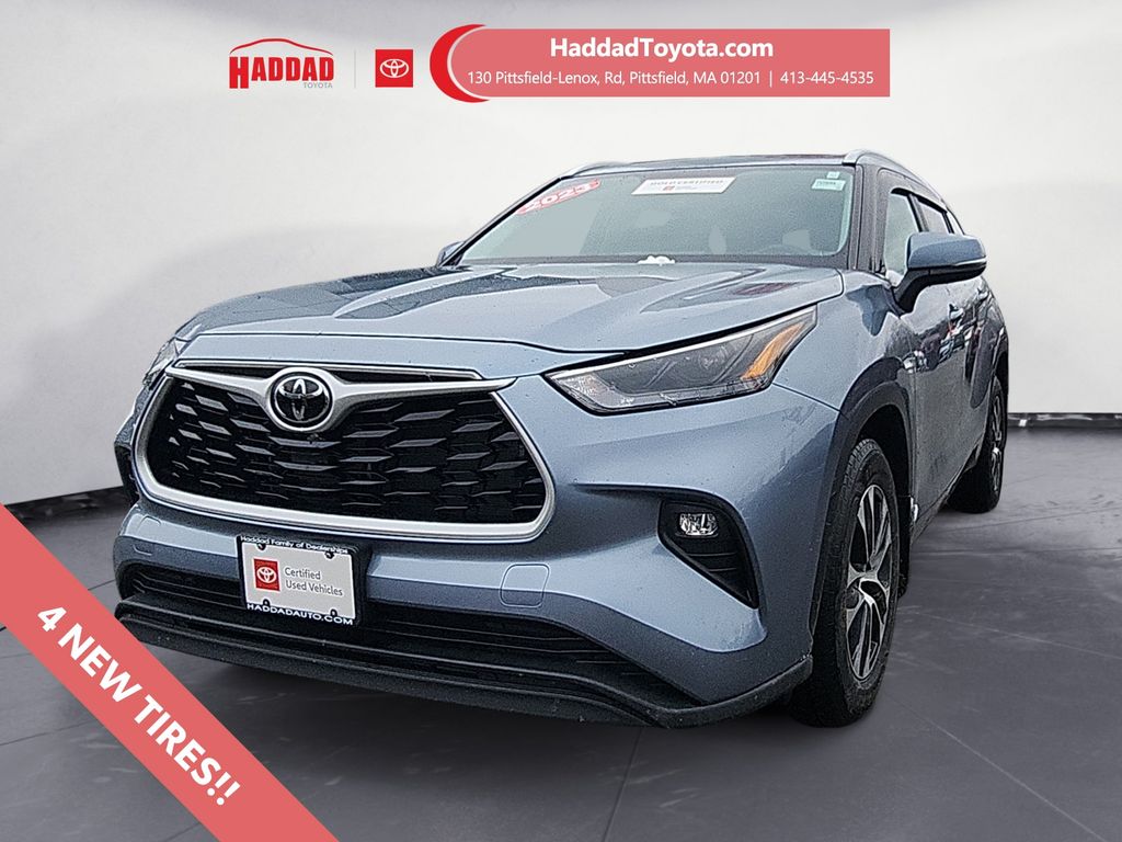 2023 Toyota Highlander XLE AWD