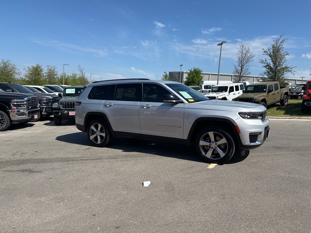 Used Car 2021 Jeep Grand Cherokee L  Limited For Sale Under $30,000 In Austin, Texas