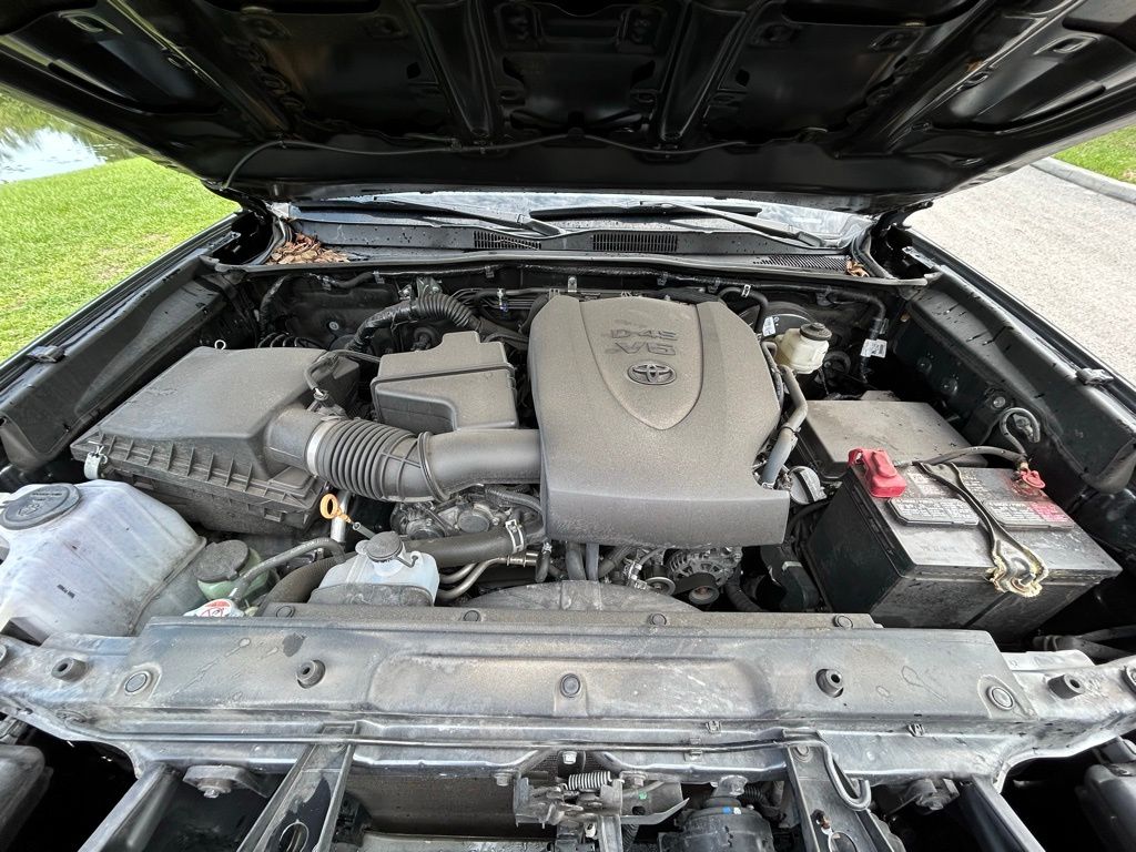 2022 Toyota Tacoma SR5 10
