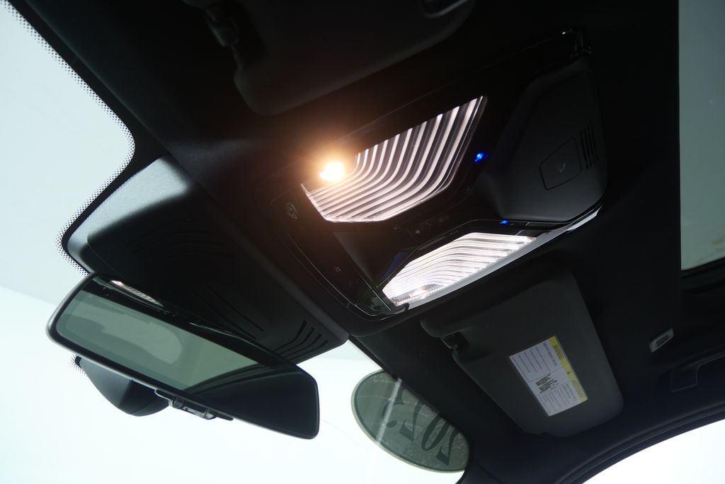 Thumbnail: 2023 BMW X3 - 21