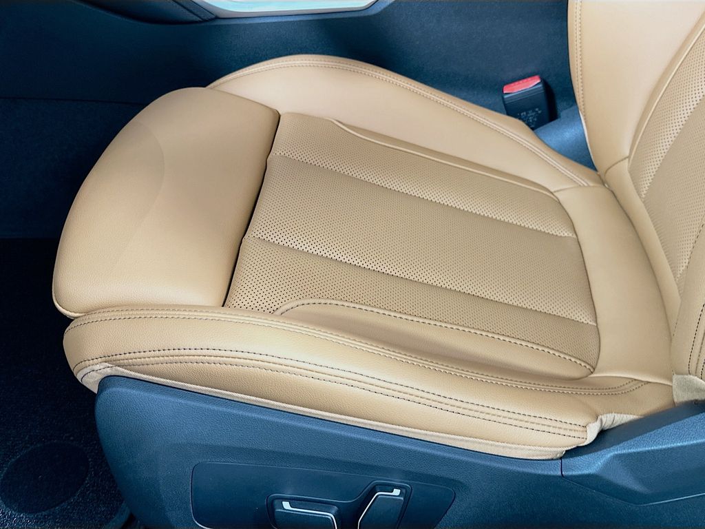 Thumbnail: 2026 BMW 2 Series - 21