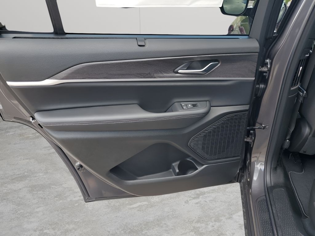 New Car 2025 Jeep Grand Cherokee L  Limited For Sale Under $50,000 In Austin, Texas