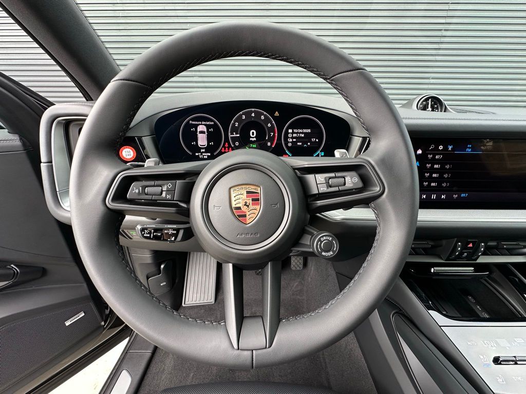 Thumbnail: 2026 Porsche Cayenne - 15