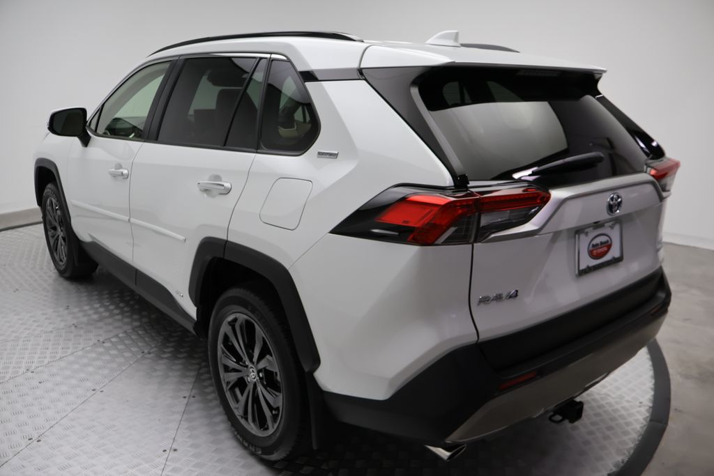 Thumbnail: 2023 Toyota RAV4 - 11
