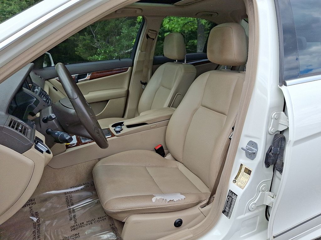2011 Mercedes-Benz C-Class C 300 13