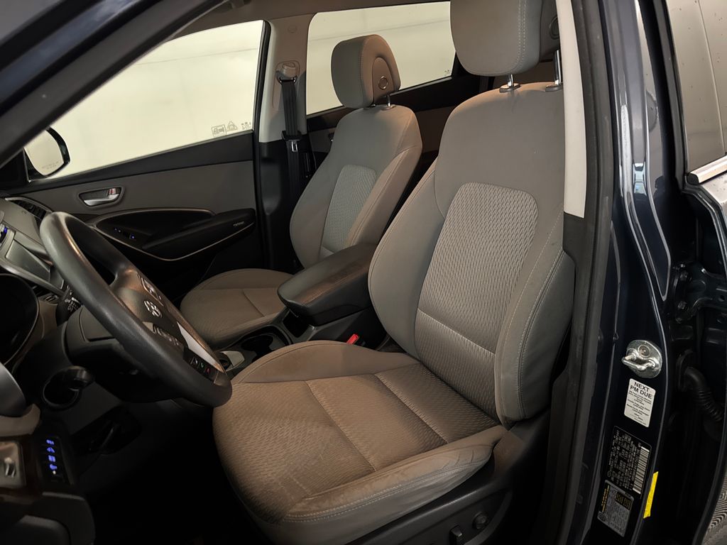 Used 2017 Blue Hyundai SE image 16