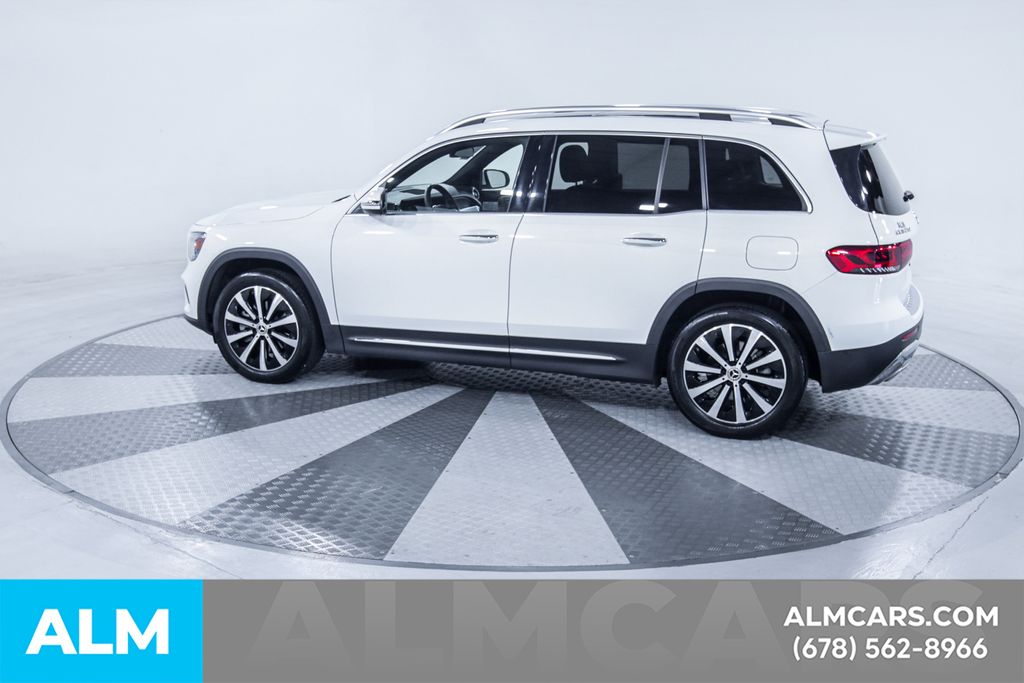 Used 2022 White Mercedes-Benz GLB 250 image 5