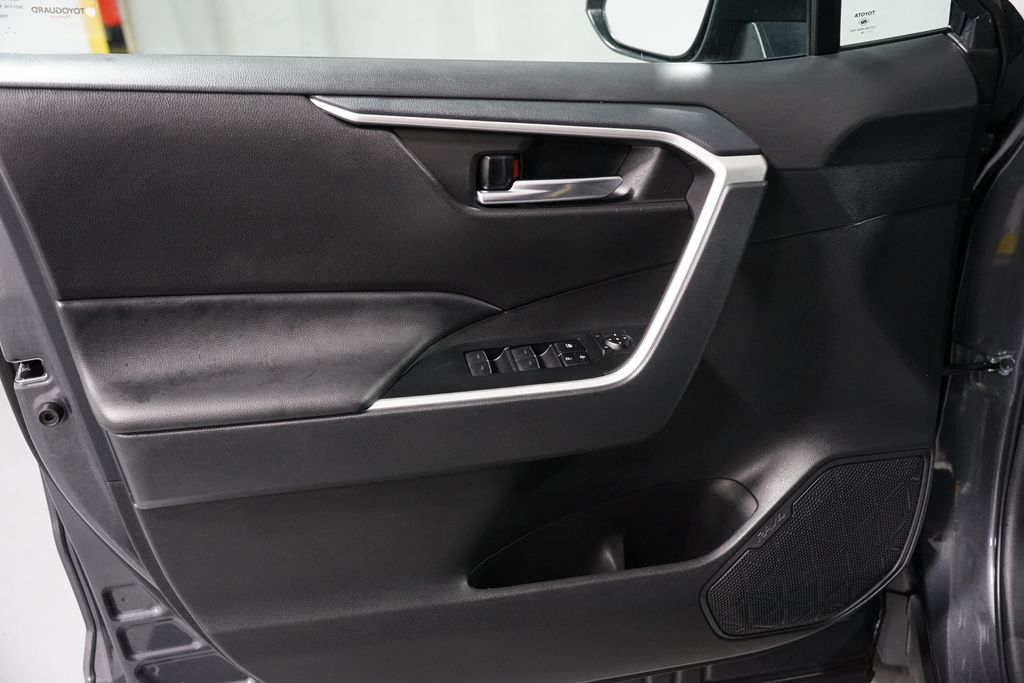 Thumbnail: 2024 Toyota RAV4 - 30