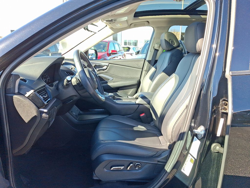 Thumbnail: 2023 Acura RDX - 14