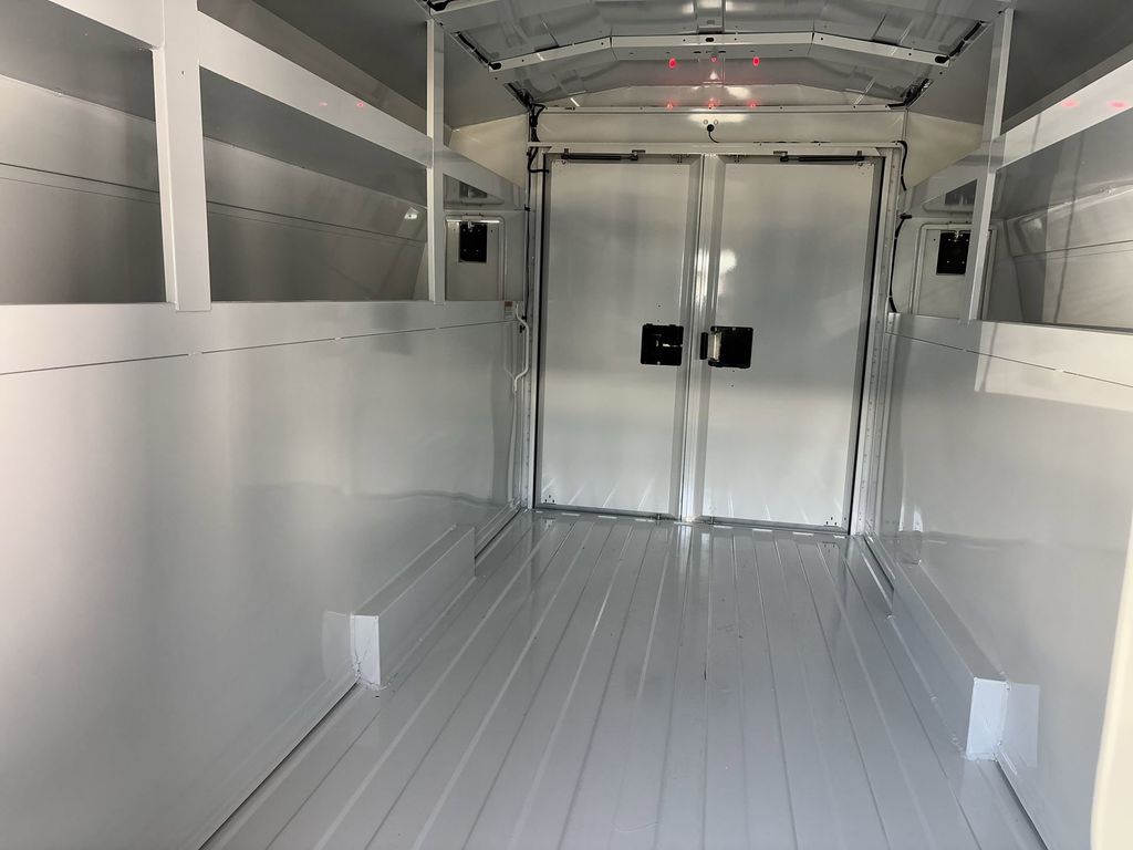 New 2025 Oxford White Ford E-350 SRW image 23
