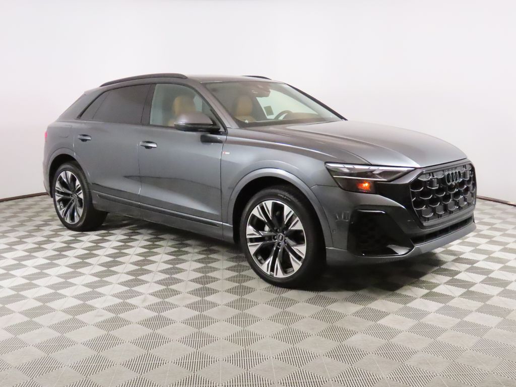 Thumbnail: 2026 Audi Q8 - 7