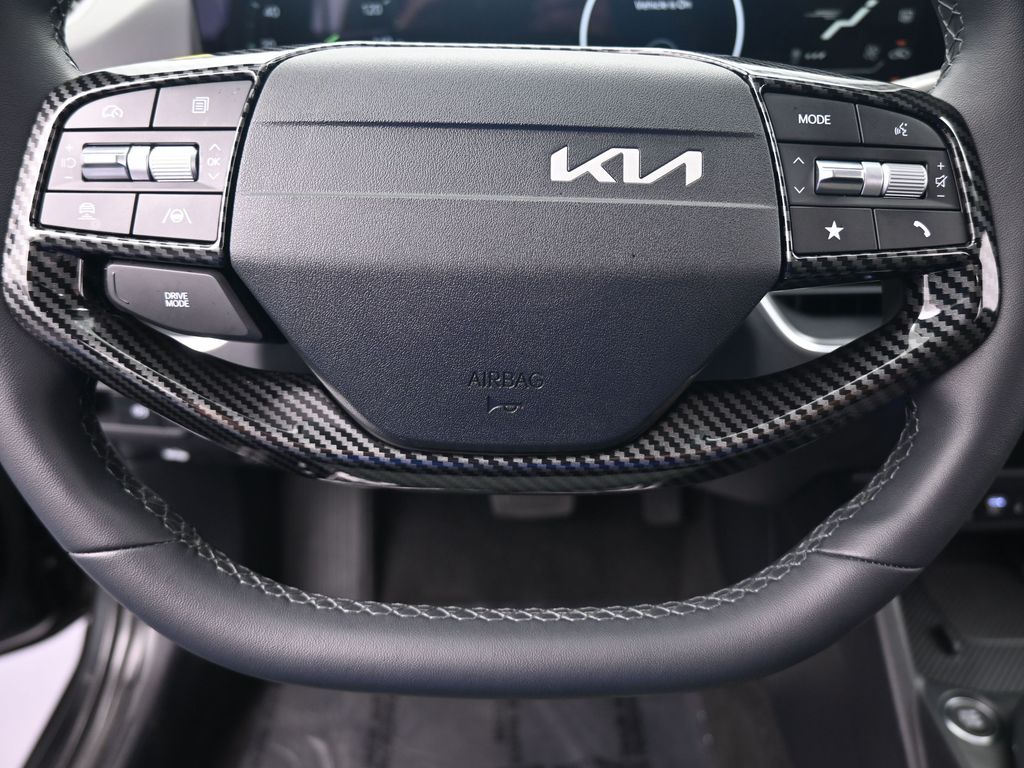 Used 2025 Interstellar Gray Kia EX image 30