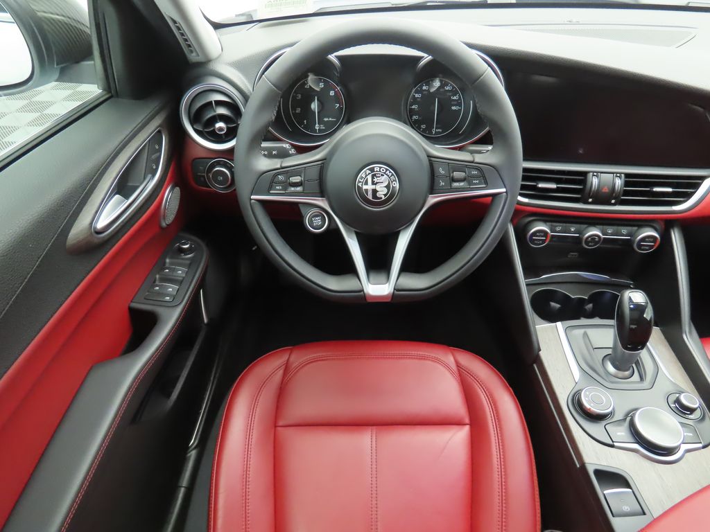 2019 Alfa Romeo Giulia Ti 10