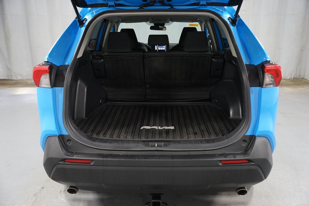 Thumbnail: 2021 Toyota RAV4 - 31