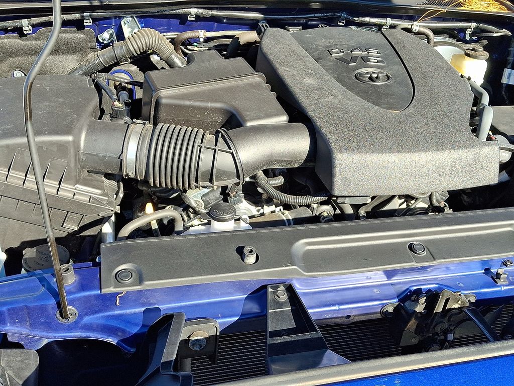 Thumbnail: 2022 Toyota Tacoma - 28