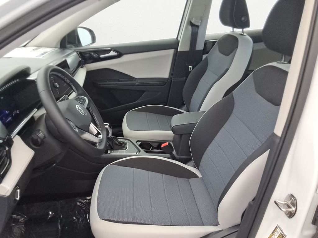 used 2025 Volkswagen Taos car