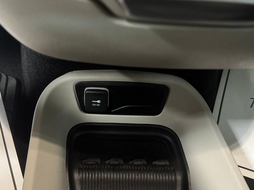 Used 2023 Chrysler Pacifica Van