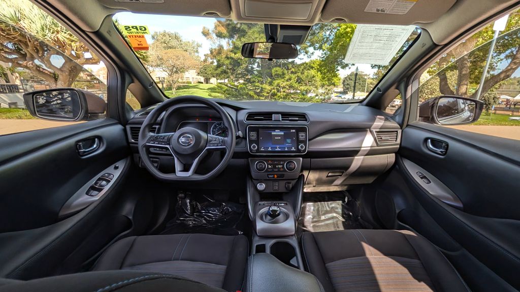 Used 2022 Nissan Leaf S 4D Hatchback