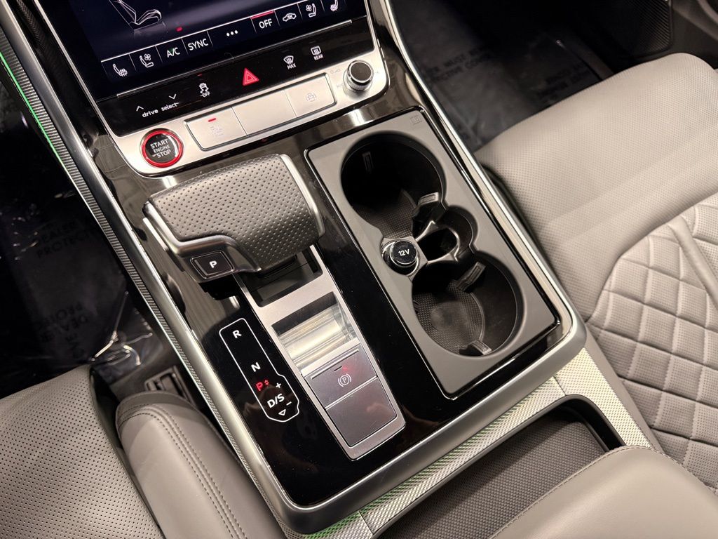 Thumbnail: 2021 Audi SQ8 - 19