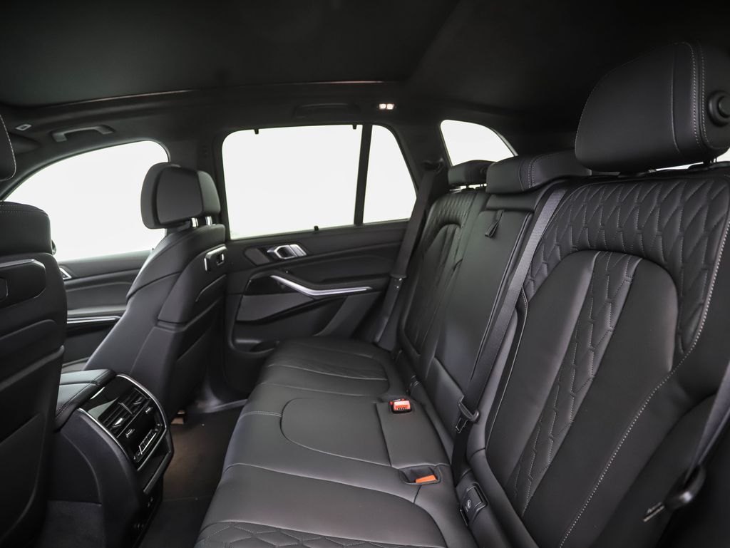 Thumbnail: 2026 BMW X5 - 22