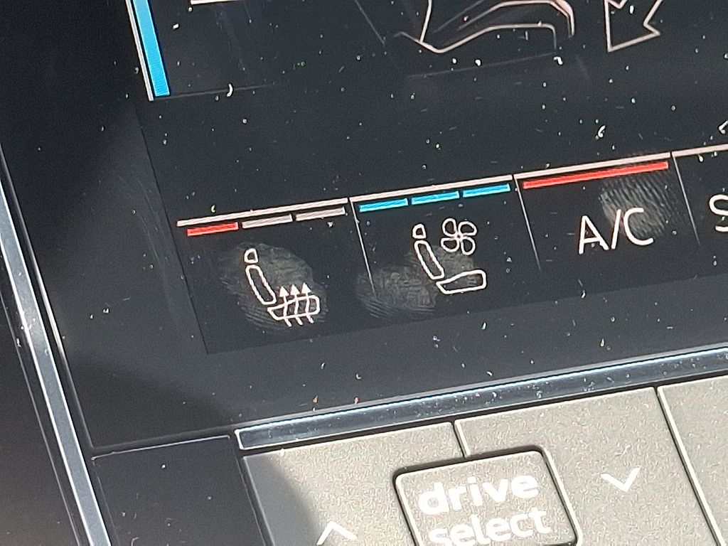 2025 Audi Q7  17