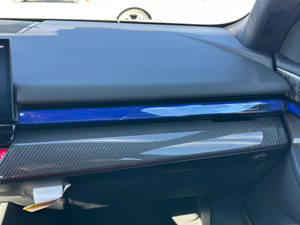 Thumbnail: 2026 BMW M5 - 25