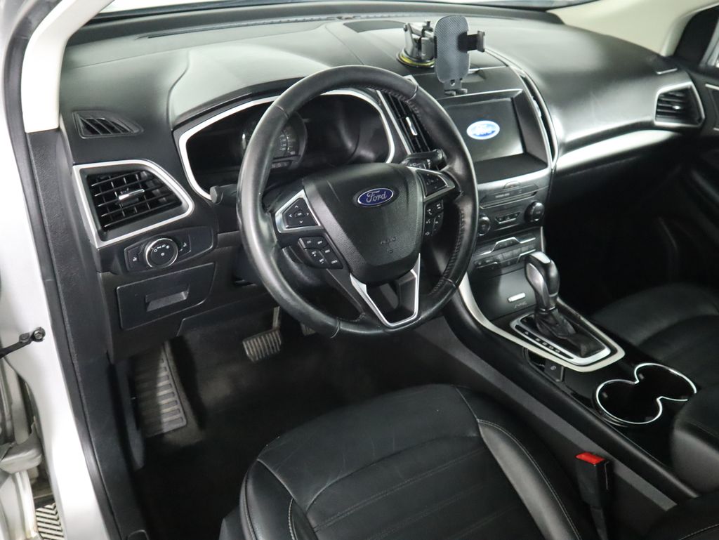 2017 Ford Edge SEL 9