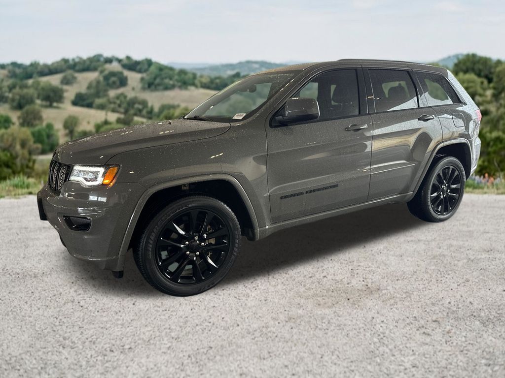 Used Car 2020 Jeep Grand Cherokee  Altitude For Sale Under $25,000 In Austin, Texas