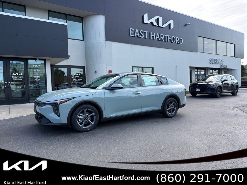 2026 Kia K4 LX, LXS