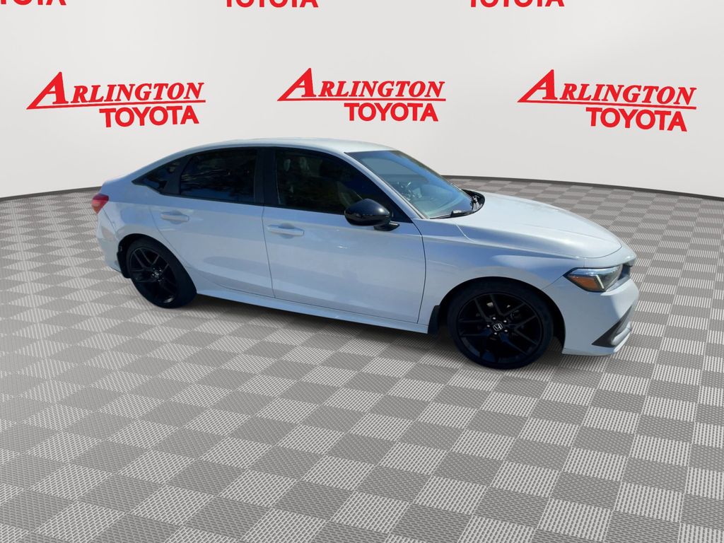 View vehicle photo 2