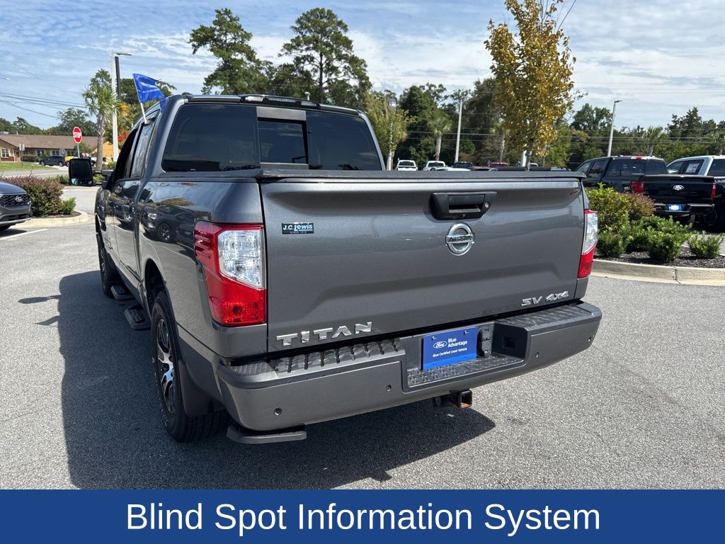 2022 Nissan Titan SV