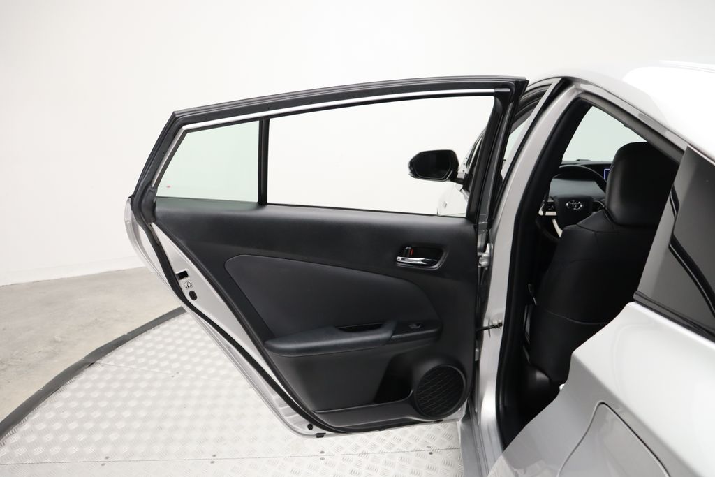 2019 Toyota Prius Prime Premium 19