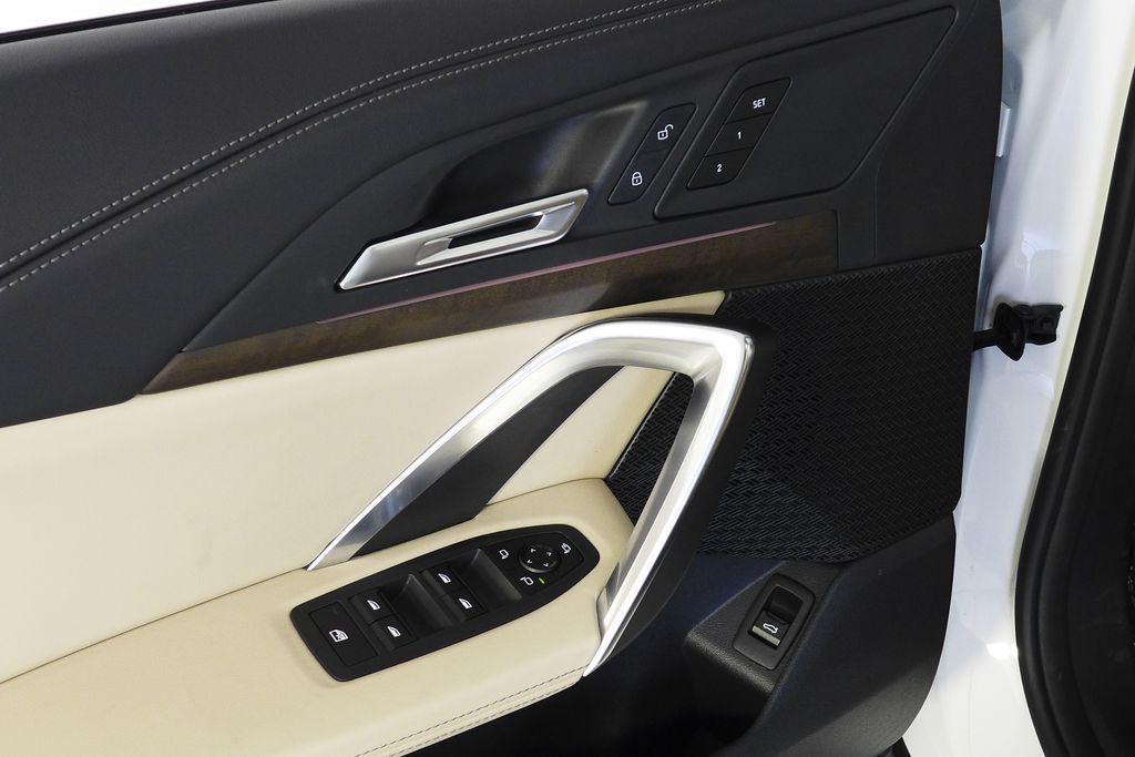 Thumbnail: 2025 BMW X1 - 12