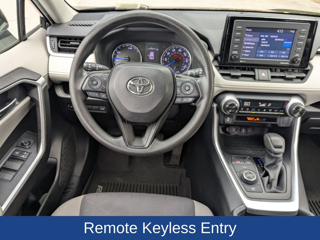 2020 Toyota RAV4 Hybrid XLE