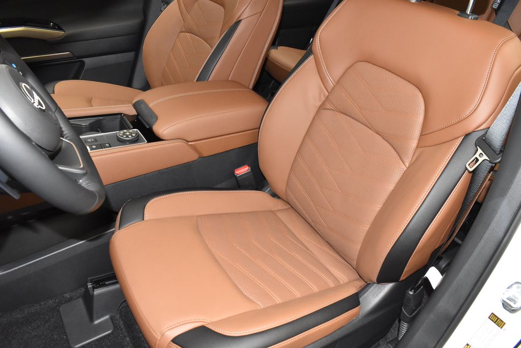 Thumbnail: 2025 Nissan Pathfinder - 16