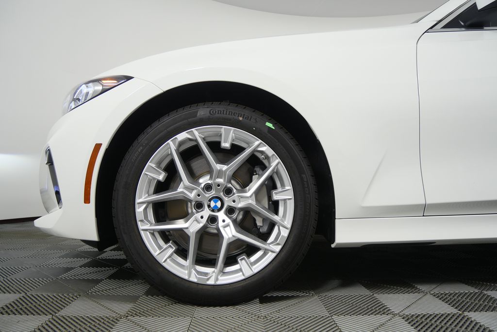 Thumbnail: 2026 BMW 3 Series - 8