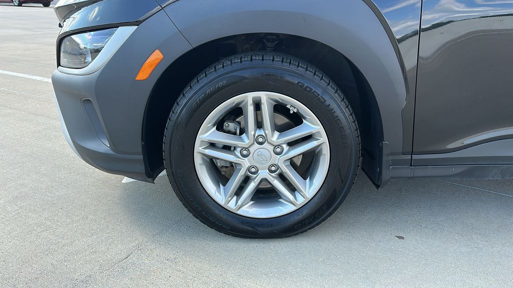 2022 Hyundai Kona SE Black at AutoSavvy Houston Southwest