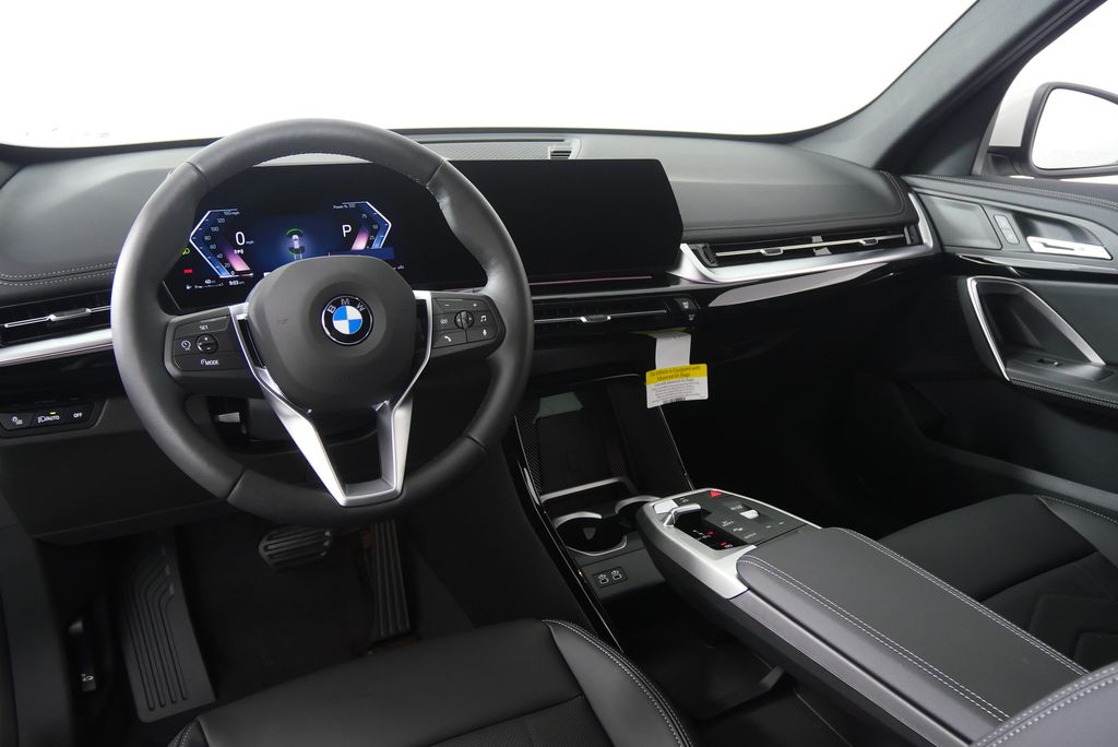 2025 BMW X1 xDrive28i 17
